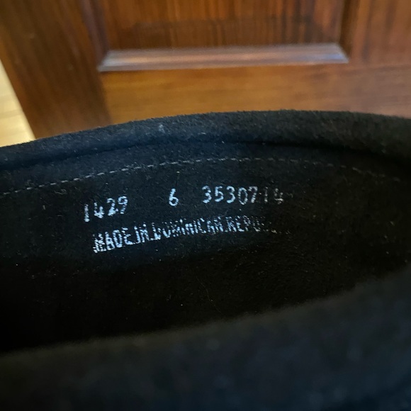 Minnetonka Black Lace Up Boots - Picture 2 of 9